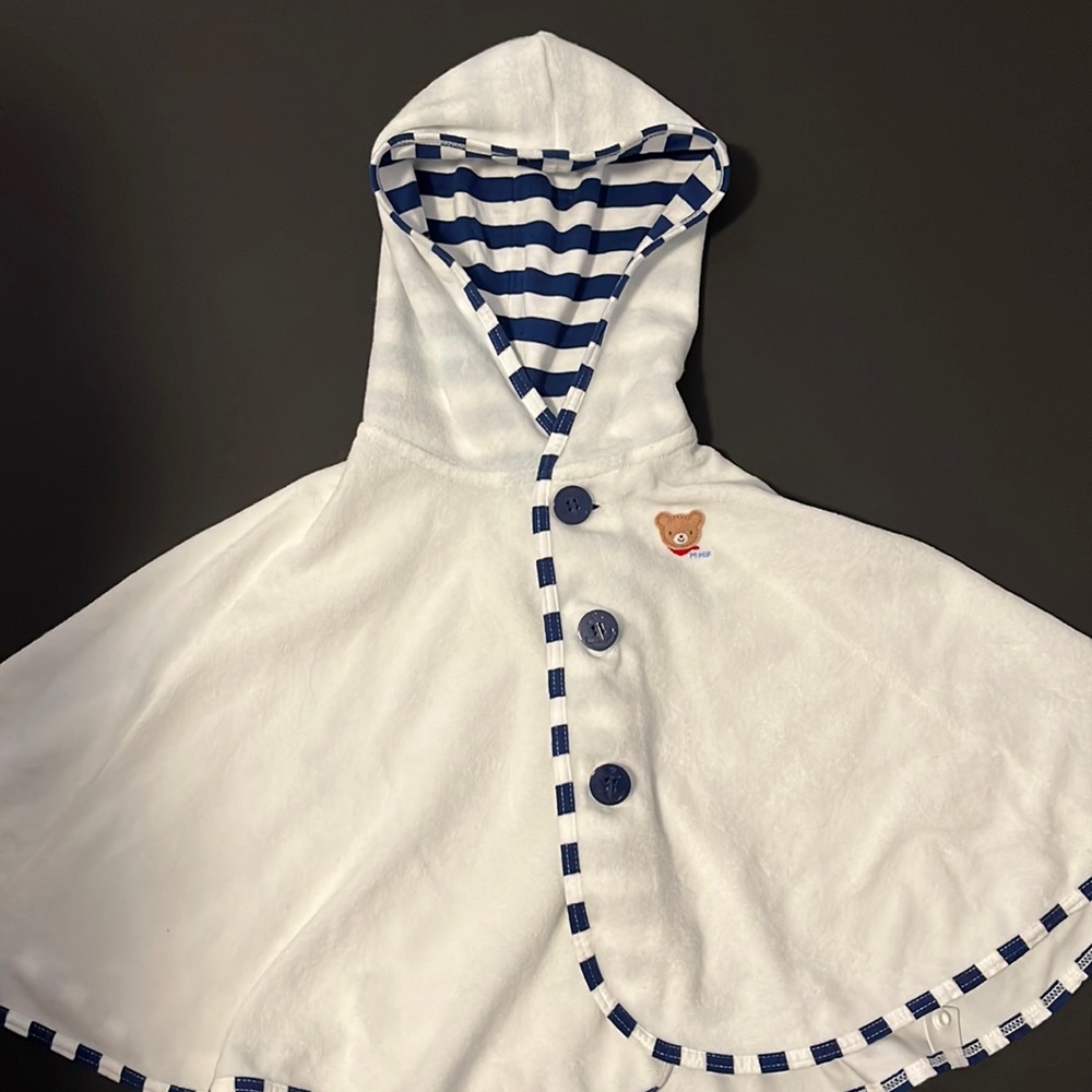 Miki House Poncho